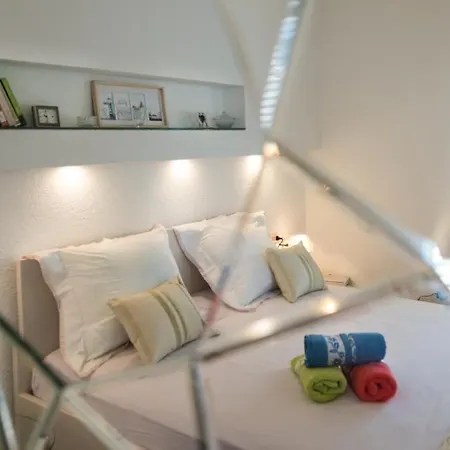 Apartment In Arbanija With Sea View, Balcony, Air Conditioning, Wifi 5138-1 Trogir