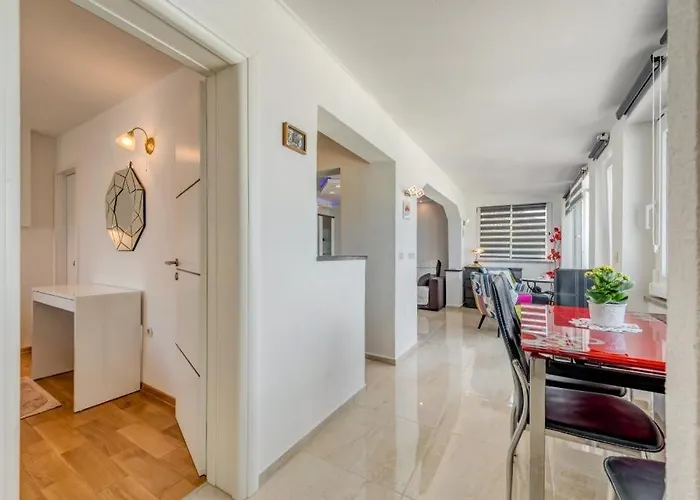 Appartement In Arbanija With Sea View, Balcony, Air Conditioning, Wifi 5138-1 Trogir