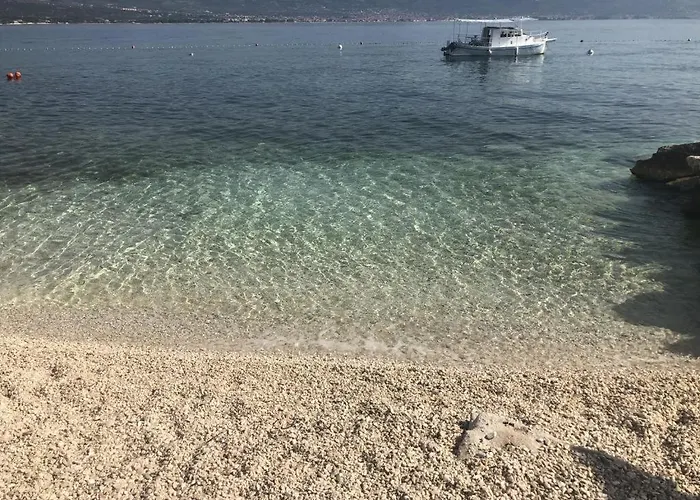 Appartement In Arbanija With Sea View, Balcony, Air Conditioning, Wifi 5138-1