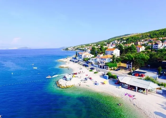 Appartement In Arbanija With Sea View, Balcony, Air Conditioning, Wifi 5138-1 *