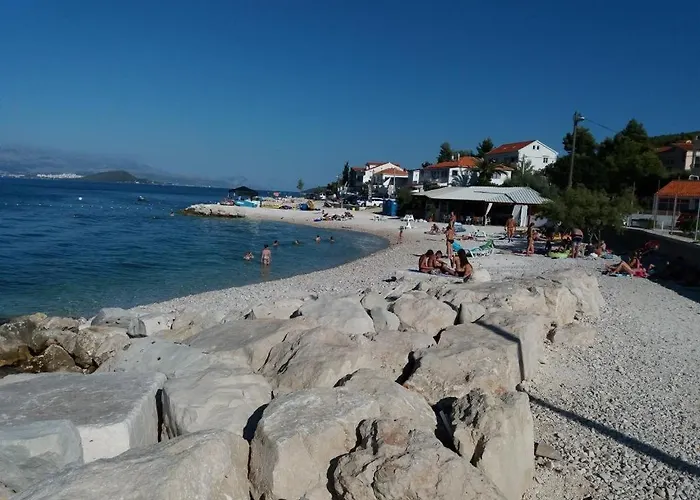 In Arbanija With Sea View, Balcony, Air Conditioning, Wifi 5138-1 Appartement *