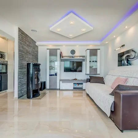 In Arbanija With Sea View, Balcony, Air Conditioning, Wifi 5138-1 Διαμέρισμα Τρογκίρ