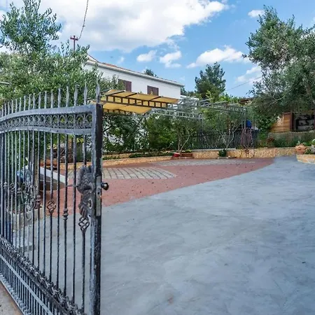 In Arbanija With Sea View, Balcony, Air Conditioning, Wifi 5138-1 Trogir