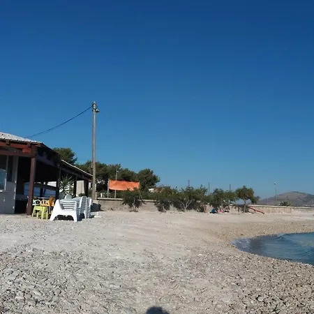 In Arbanija With Sea View, Balcony, Air Conditioning, Wifi 5138-1 * Τρογκίρ