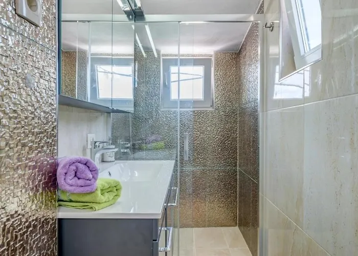 公寓 In Arbanija With Sea View, Balcony, Air Conditioning, Wifi 5138-1 特罗吉尔